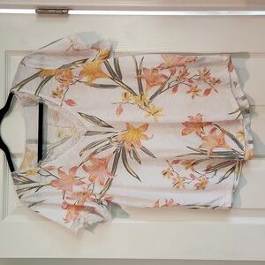 Torrid Sz 00 Floral tee shirt Summer Vacation